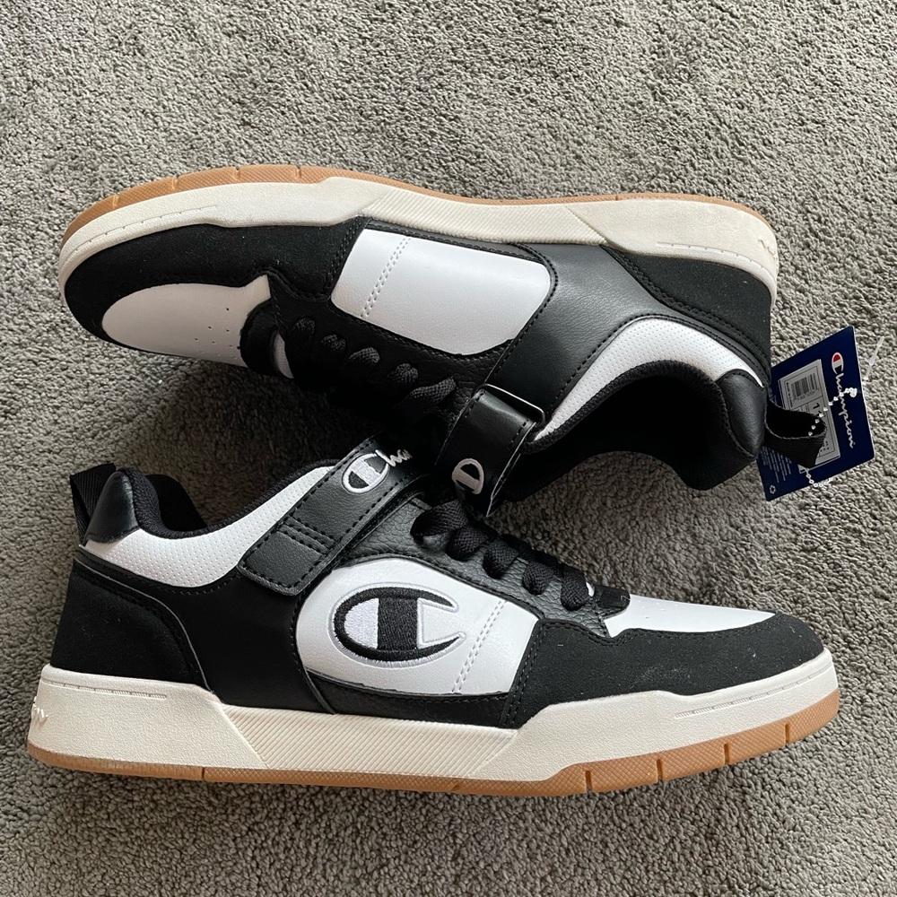 NWT Champion Arena Power Lo V2 Black White Sneakers Size 11.5